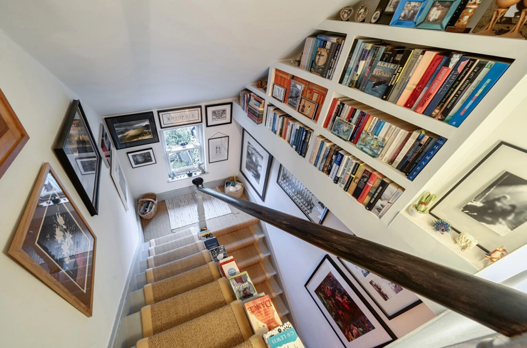 2 bedrooms apartments/flats for sale in Shirlock Road, Hampstead Heath - NW3 view 10