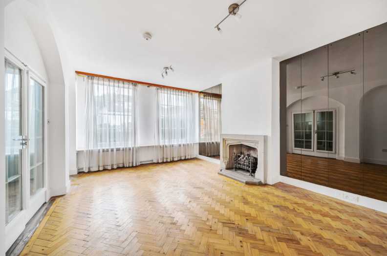 4 bedrooms houses to sale in Finchley Road, Hampstead-image 2