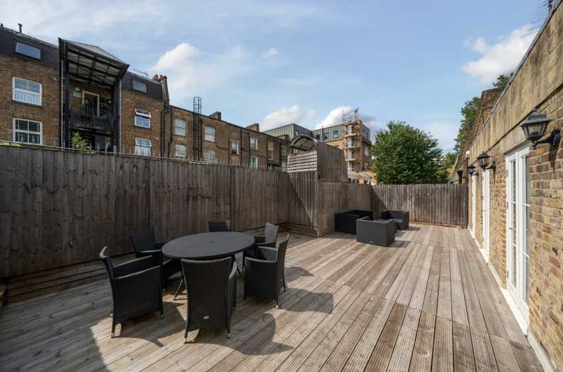 4 bedrooms houses to sale in Quex Mews, West Hampstead-image 1