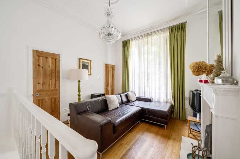 3 bedrooms apartments/flats to sale in Denning Road, Hampstead Village-image 3