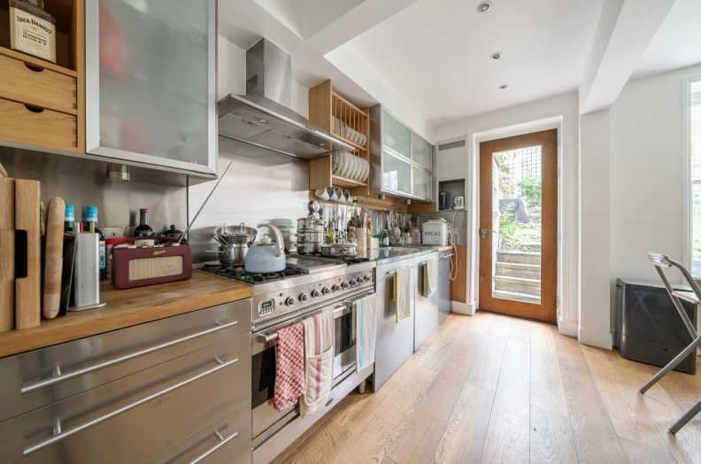 3 bedrooms apartments/flats to sale in Denning Road, Hampstead Village-image 9