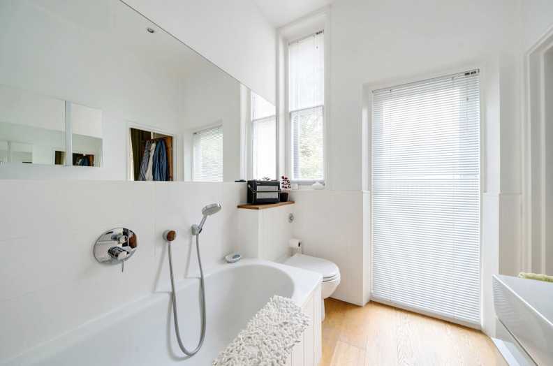 3 bedrooms apartments/flats to sale in Denning Road, Hampstead Village-image 13
