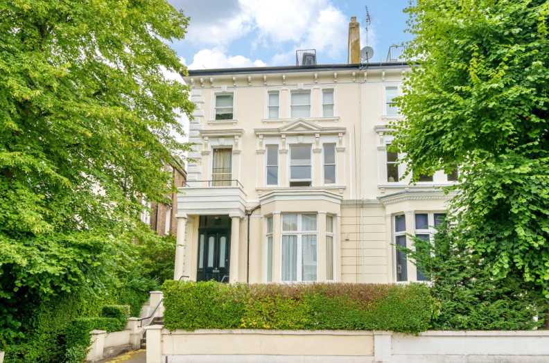 3 bedrooms apartments/flats to sale in Belsize Park, Belsize Park-image 1