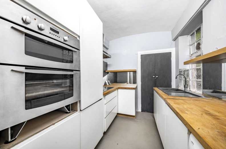 3 bedrooms apartments/flats to sale in Belsize Park, Belsize Park-image 6