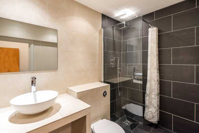 1 bedroom apartments/flats to sale in Well Walk, Hampstead Village-image 6
