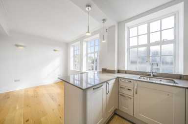 Finchley Road, Hampstead NW3 image 13