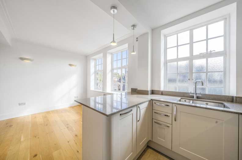 3 bedrooms apartments/flats to sale in Finchley Road, Hampstead-image 13