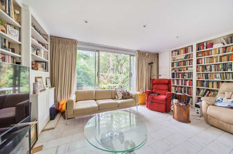 4 bedrooms houses to sale in Meadowbank, Primrose Hill-image 5