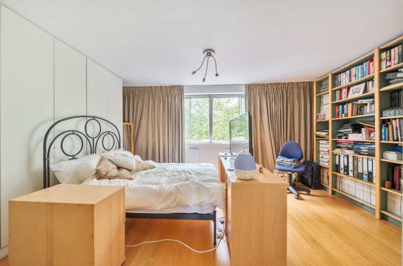 4 bedrooms houses to sale in Meadowbank, Primrose Hill-image 7