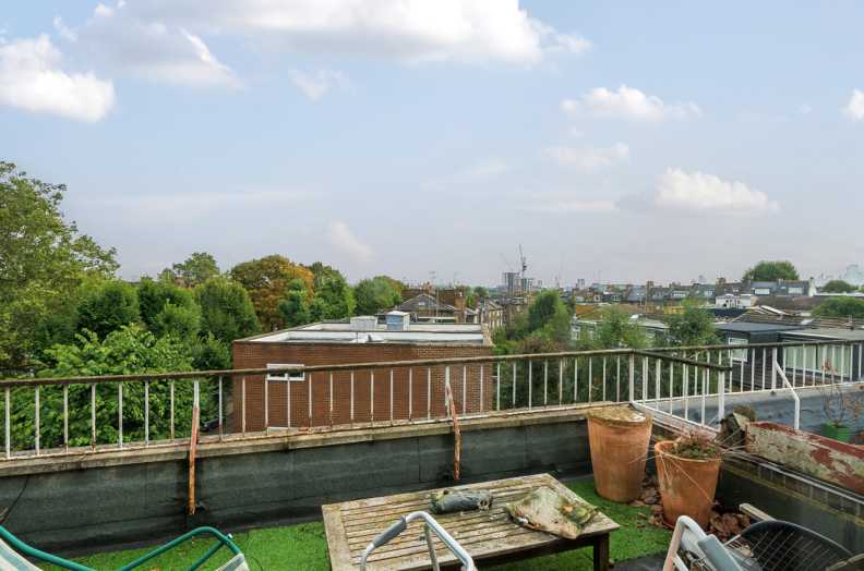 4 bedrooms houses to sale in Meadowbank, Primrose Hill-image 6