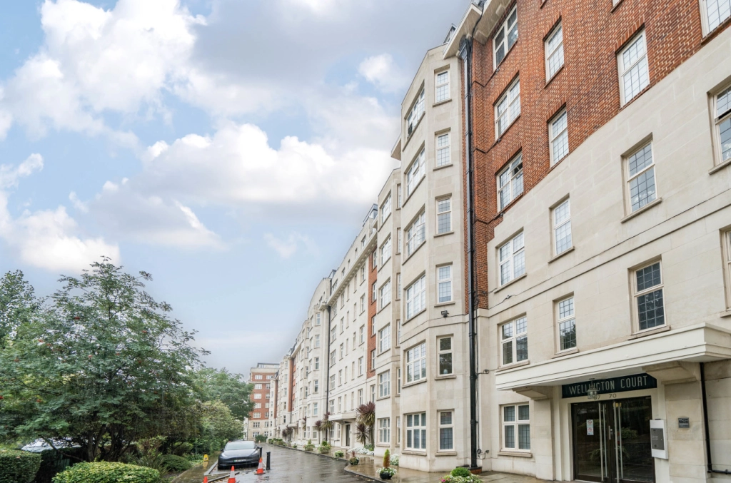 2 bedrooms apartments/flats for sale in Wellington Road, St. John's Wood - NW8 view 9