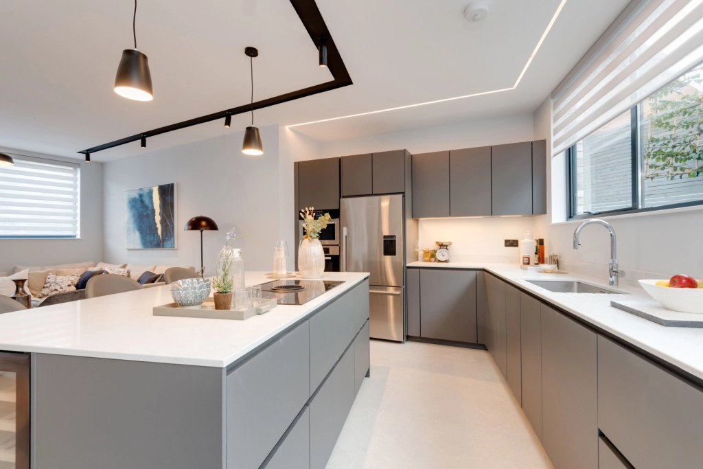 5 bedrooms houses for sale in The Vale, Golders Green - NW11 view 4