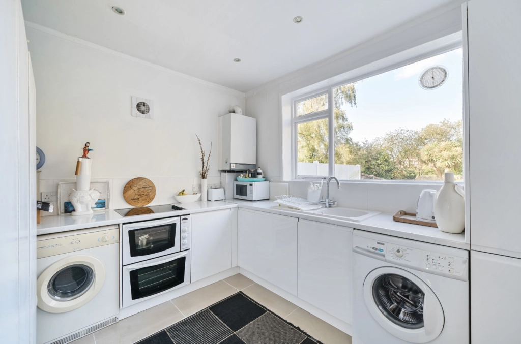 4 bedrooms houses for sale in North End Road, Golders Green - NW11 view 5