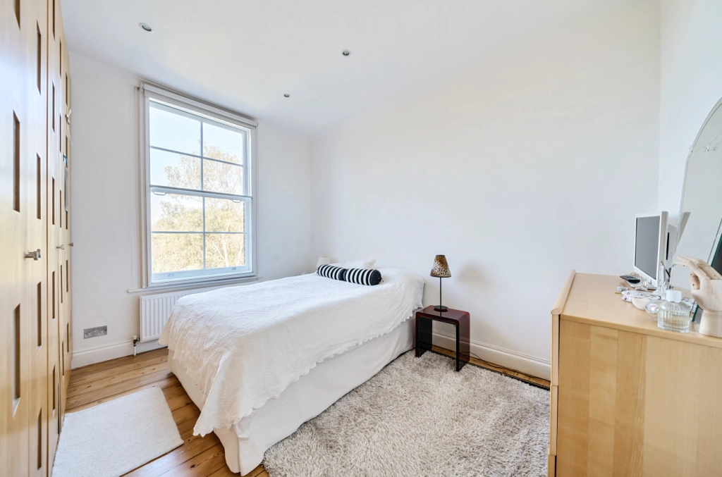 4 bedrooms houses for sale in North End Road, Golders Green - NW11 view 17