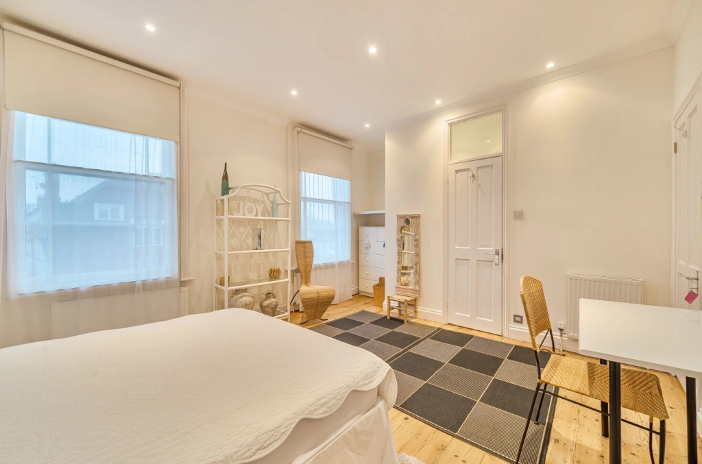 4 bedrooms houses for sale in North End Road, Golders Green - NW11 view 21