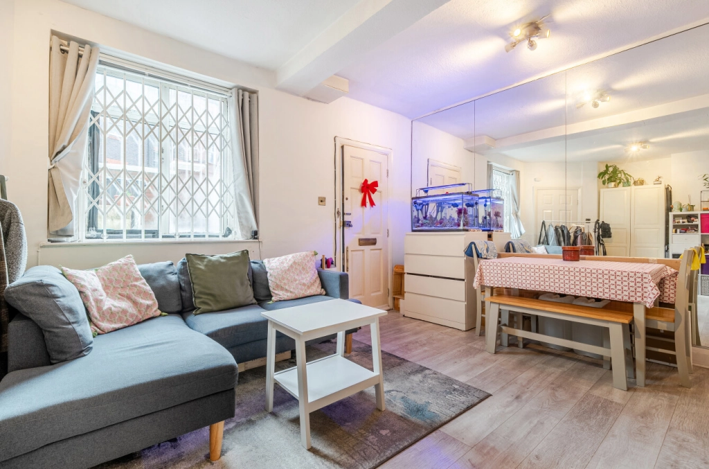 Studio apartments/flats for sale in Greencroft Gardens, London - NW6 view 12