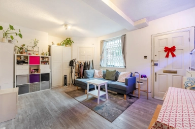 Greencroft Gardens, London - NW6 view 3