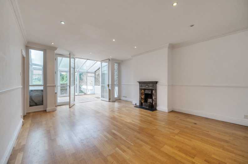 8 bedrooms houses to sale in Priory Road, West Hampstead-image 3