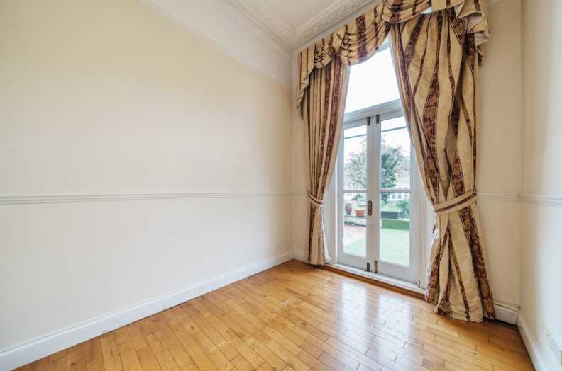 8 bedrooms houses to sale in Priory Road, West Hampstead-image 13