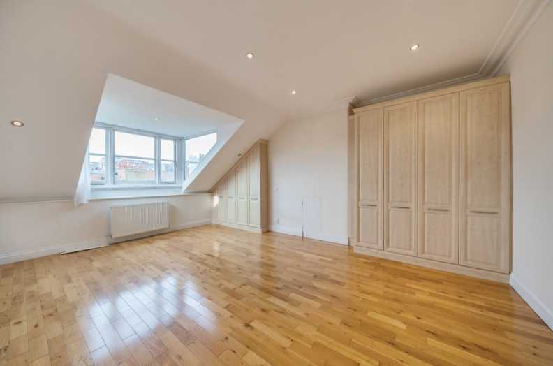 8 bedrooms houses to sale in Priory Road, West Hampstead-image 17