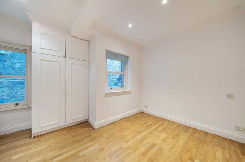 8 bedrooms houses to sale in Priory Road, West Hampstead-image 21