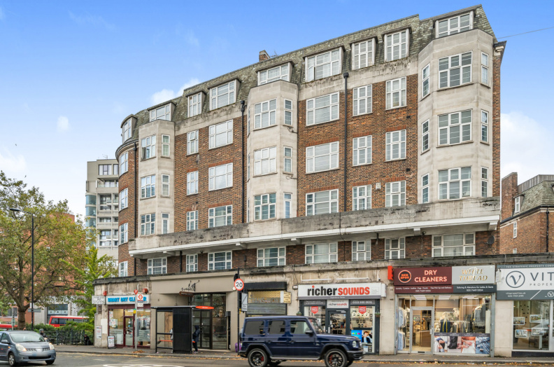 3 bedrooms apartments/flats to sale in College Crescent, Swiss Cottage-image 1