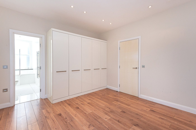 3 bedrooms apartments/flats to sale in East Heath Road, Hampstead-image 6