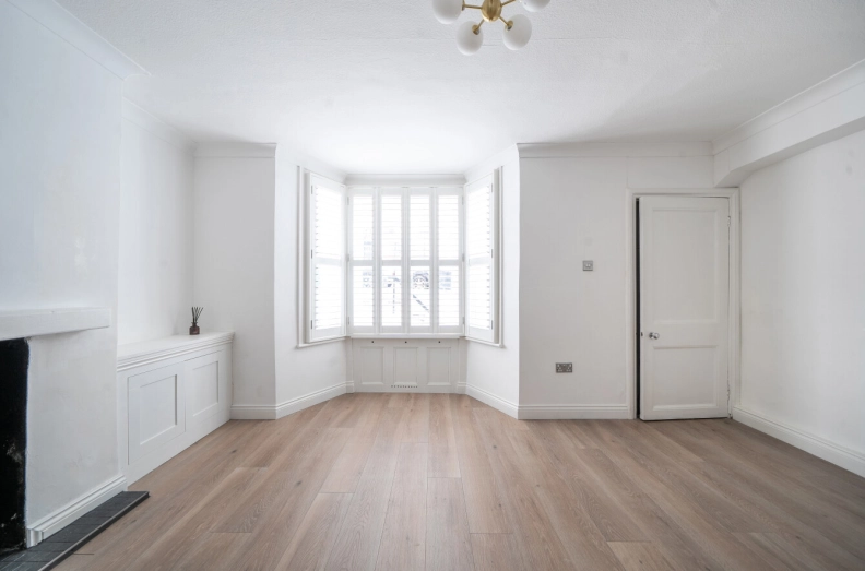 1 bedroom apartments/flats for sale in Gayton Road, London - NW3 view 8