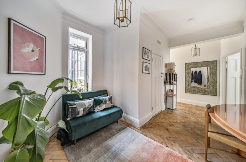3 bedrooms apartments/flats to sale in Muswell Hill Road, London-image 5