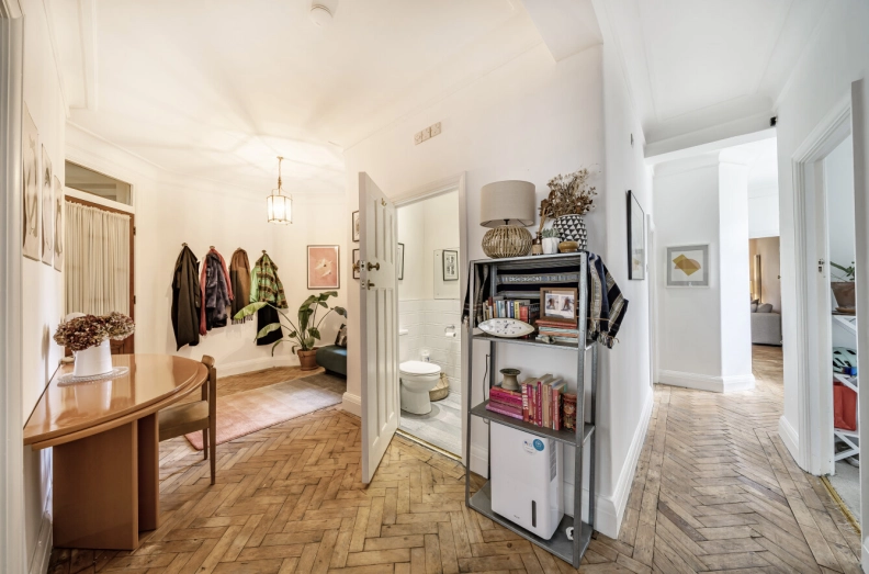 3 bedrooms apartments/flats to sale in Muswell Hill Road, London-image 12