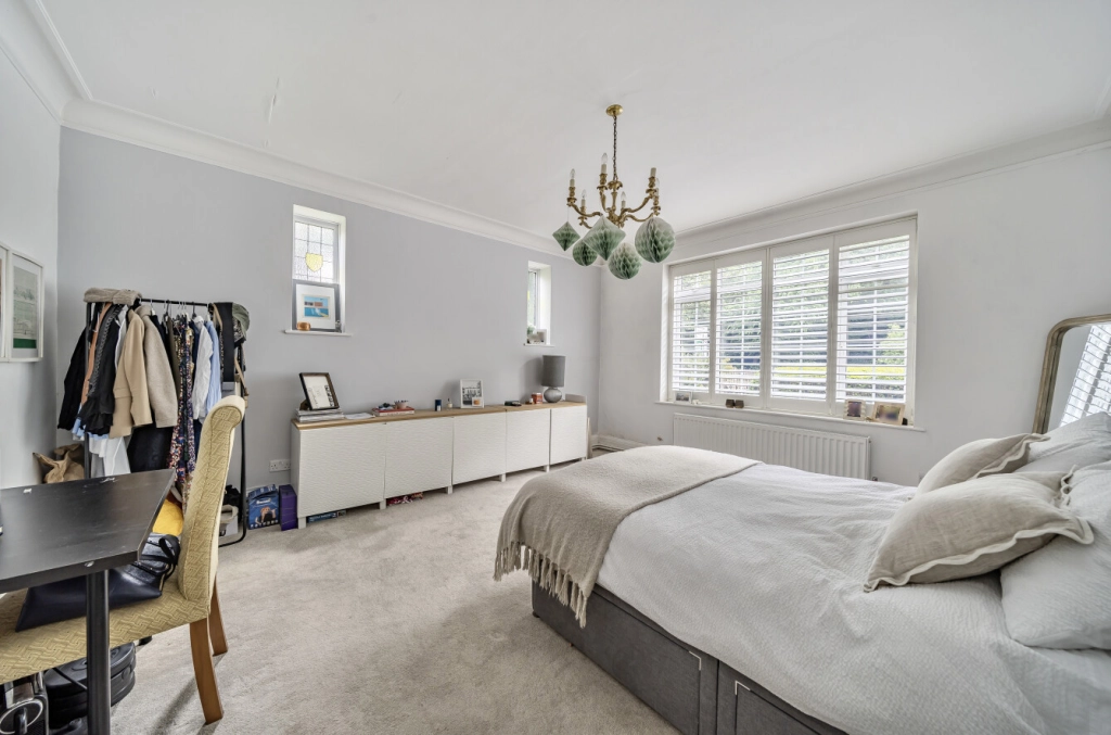 3 bedrooms apartments/flats for sale in Muswell Hill Road, London - N6 view 3