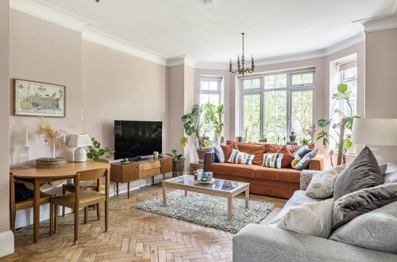 3 bedrooms apartments/flats to sale in Muswell Hill Road, London-image 2