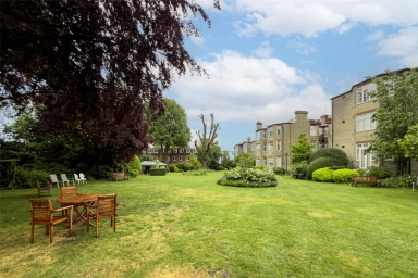 Muswell Hill Road, London - N6 view 16