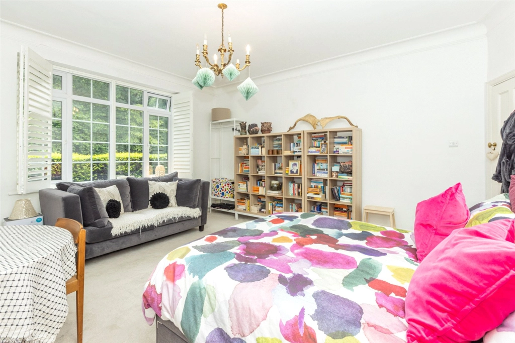 3 bedrooms apartments/flats for sale in Muswell Hill Road, London - N6 view 21