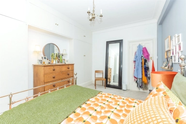 Muswell Hill Road, London - N6 view 24