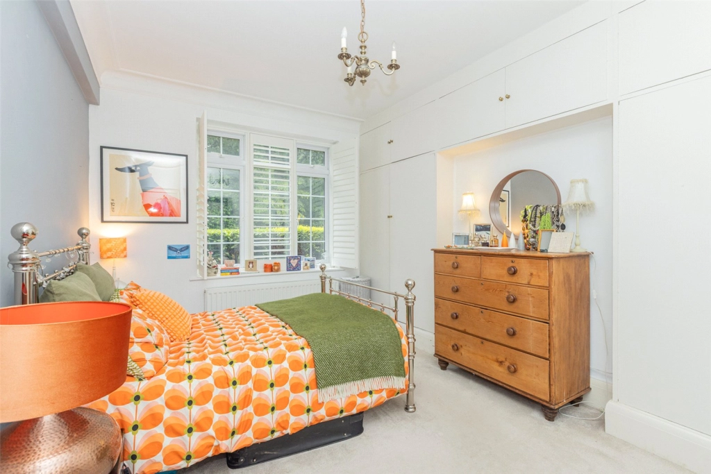 3 bedrooms apartments/flats for sale in Muswell Hill Road, London - N6 view 7