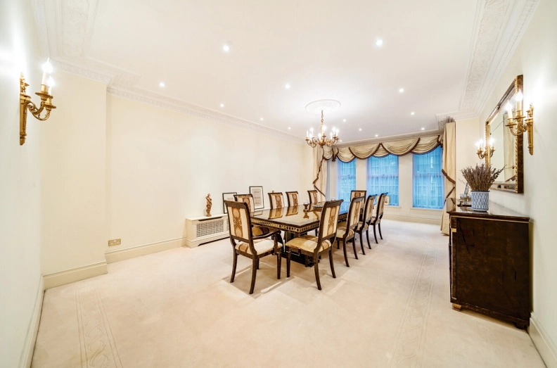 13 bedrooms houses for sale in Hocroft Road, Hampstead Borders - NW2 view 9