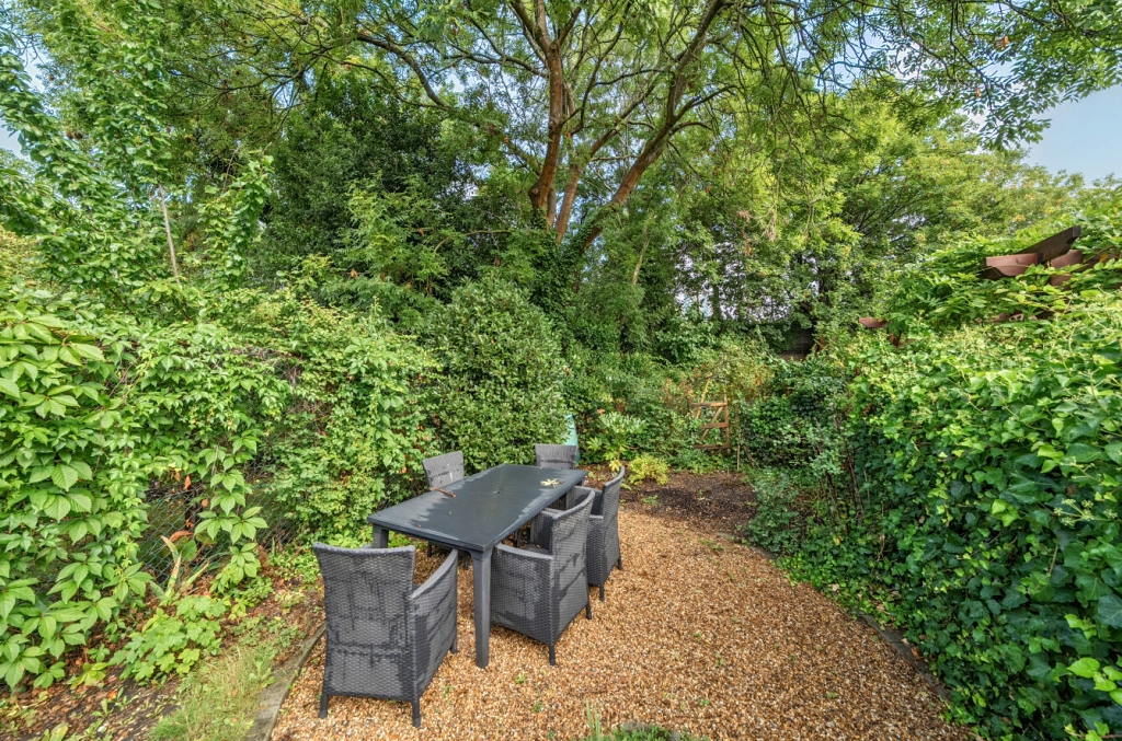 2 bedrooms apartments/flats for sale in Chatsworth Road, Mapesbury - NW2 view 9