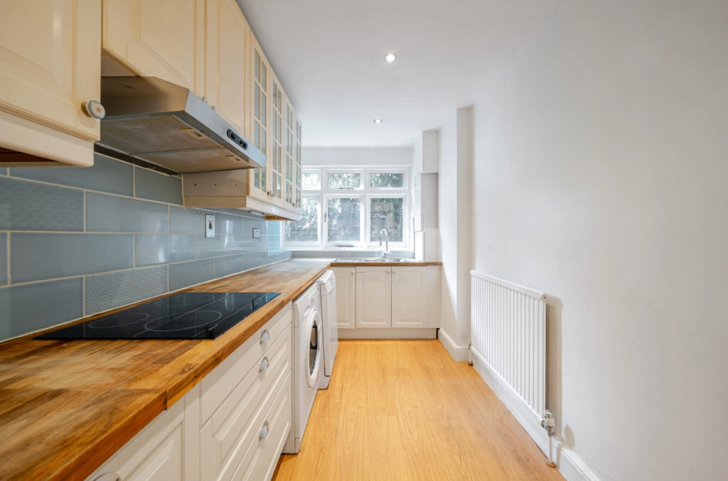 2 bedrooms apartments/flats for sale in Chatsworth Road, Mapesbury - NW2 view 10