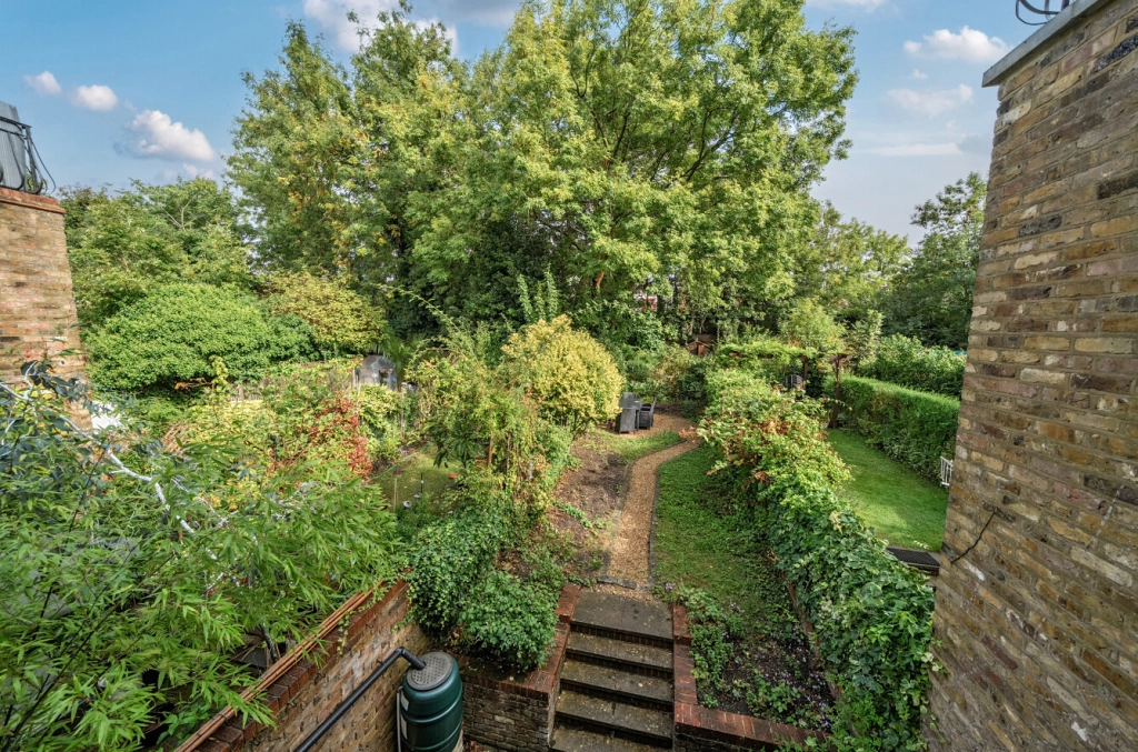 2 bedrooms apartments/flats for sale in Chatsworth Road, Mapesbury - NW2 view 13