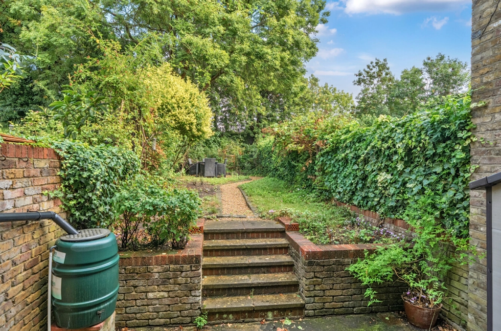 2 bedrooms apartments/flats for sale in Chatsworth Road, Mapesbury - NW2 view 15