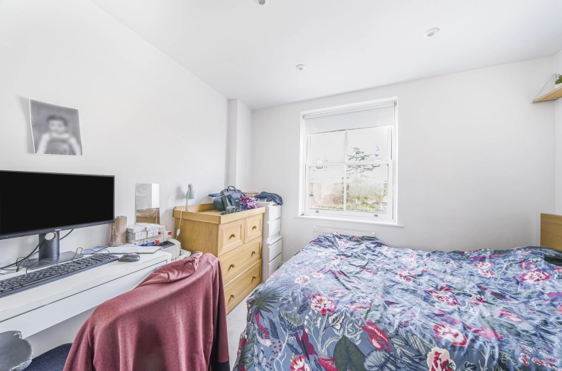 2 bedrooms apartments/flats to sale in Malvern Road, London-image 9
