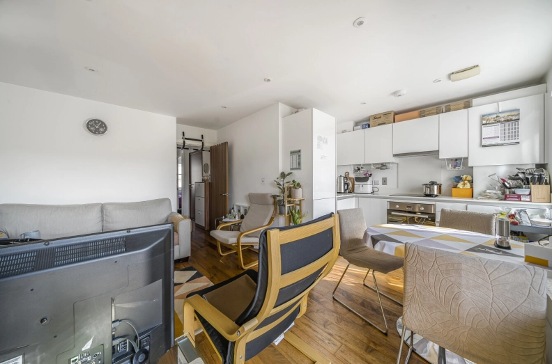 2 bedrooms apartments/flats to sale in Malvern Road, London-image 17