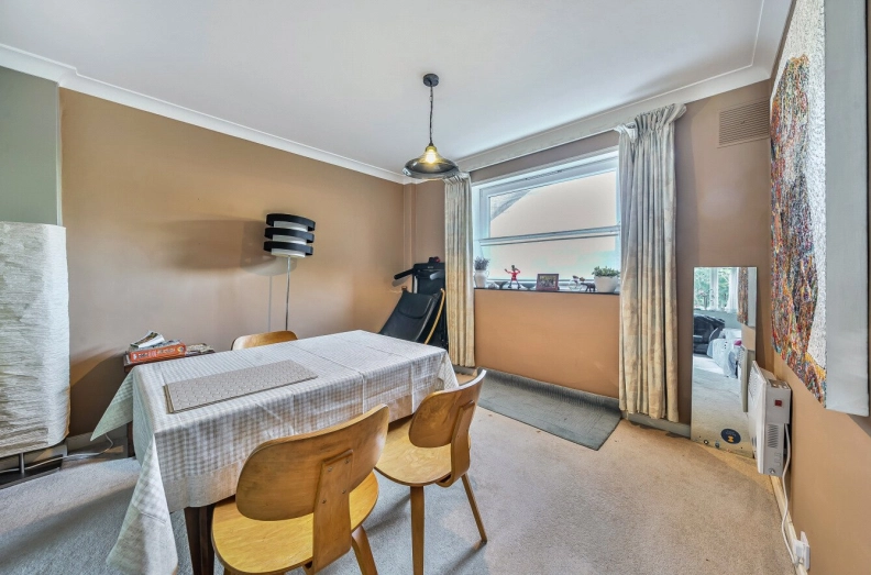 2 bedrooms apartments/flats to sale in Primrose Hill Road, Primrose Hill-image 3
