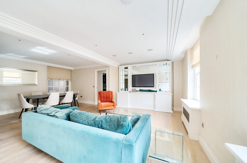 3 bedrooms apartments/flats to sale in Abbey Road, St John's Wood-image 2