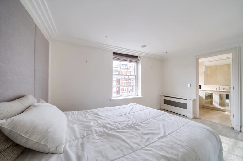 3 bedrooms apartments/flats to sale in Abbey Road, St John's Wood-image 14