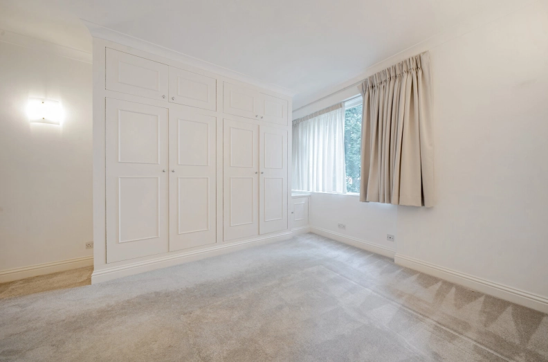 3 bedrooms apartments/flats to sale in Avenue Close, St. John's Wood-image 4