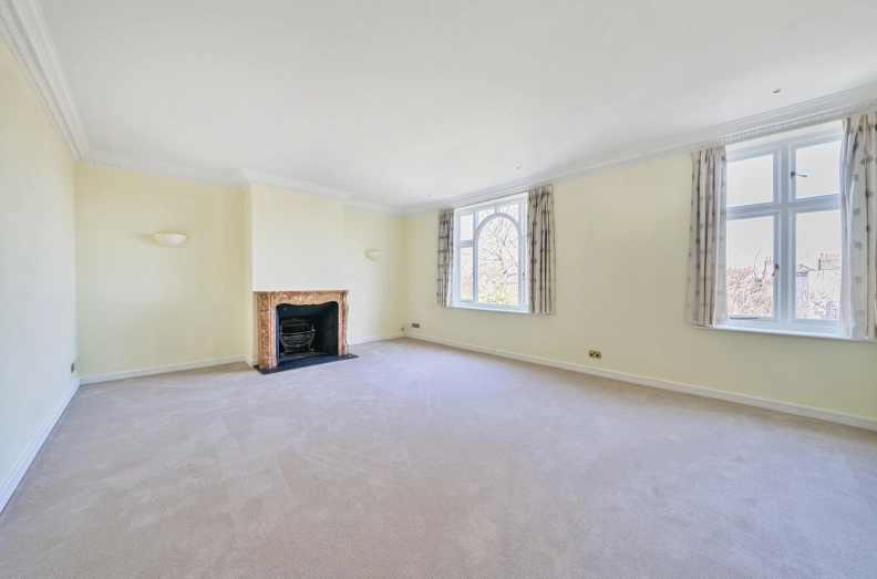 3 bedrooms apartments/flats to sale in Holford Road, Hampstead Village-image 1