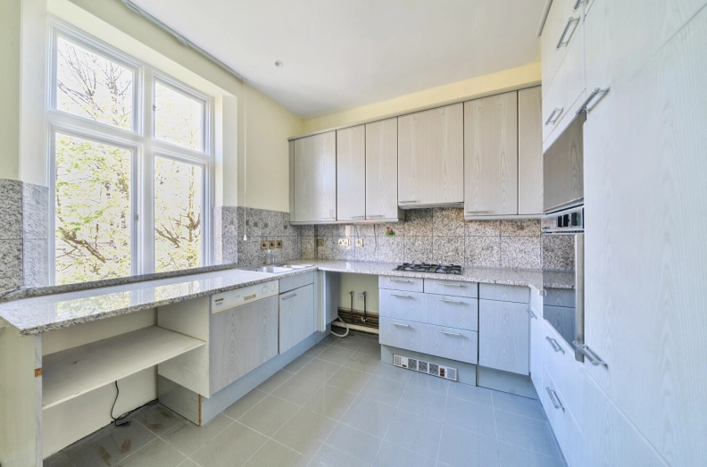 3 bedrooms apartments/flats to sale in Holford Road, Hampstead Village-image 3