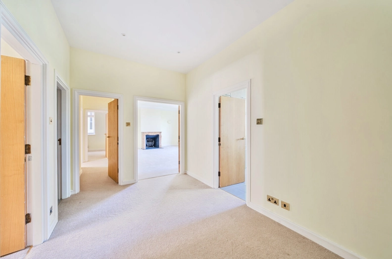 3 bedrooms apartments/flats to sale in Holford Road, Hampstead Village-image 15